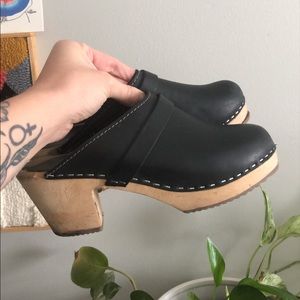 Lotta from stockholm black clogs
